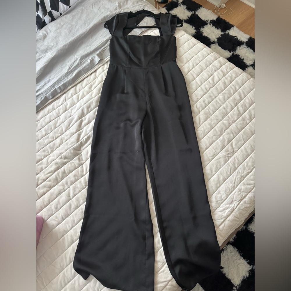 Old Navy Black Jumpsuit Modern Classic Design